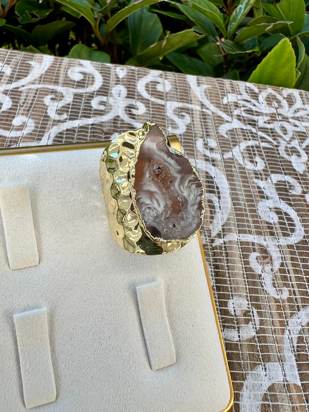 Natural agate stone ring