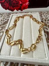 Load image into Gallery viewer, 18k gold plated  shell necklace
