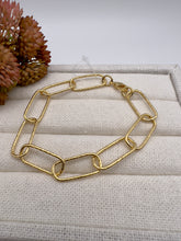 Load image into Gallery viewer, Mate oval link bracelet
