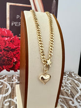 Load image into Gallery viewer, Grumet chain heart pendant necklace
