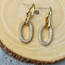 Load image into Gallery viewer, Studded Oval Chain Earrings
