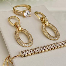 Load image into Gallery viewer, Studded Oval Chain Earrings
